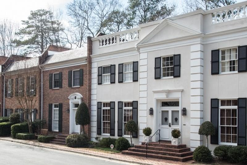 4428 Paces Battle A-14, Atlanta, GA 30327 — most recent listing photo