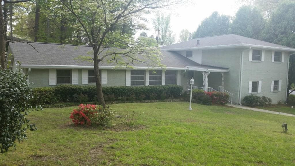 4 bedroom single family residence sold at 196 Fielding Lane, Atlanta, GA 30311