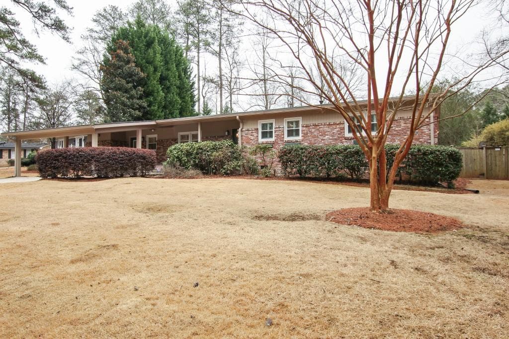3 bedroom, 1,765 sq ft single family residence sold at 2185 Thorncliff Drive, Atlanta, GA 30345