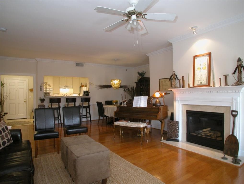 2 bedroom, 1,556 sq ft condominium sold at 211 Colonial Homes Drive 2306, Atlanta, GA 30309