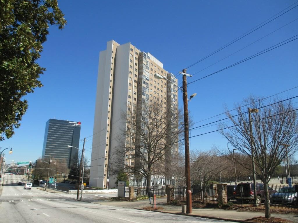 1 bedroom, 1,075 sq ft condominium sold at 215 Piedmont Avenue 601, Atlanta, GA 30308