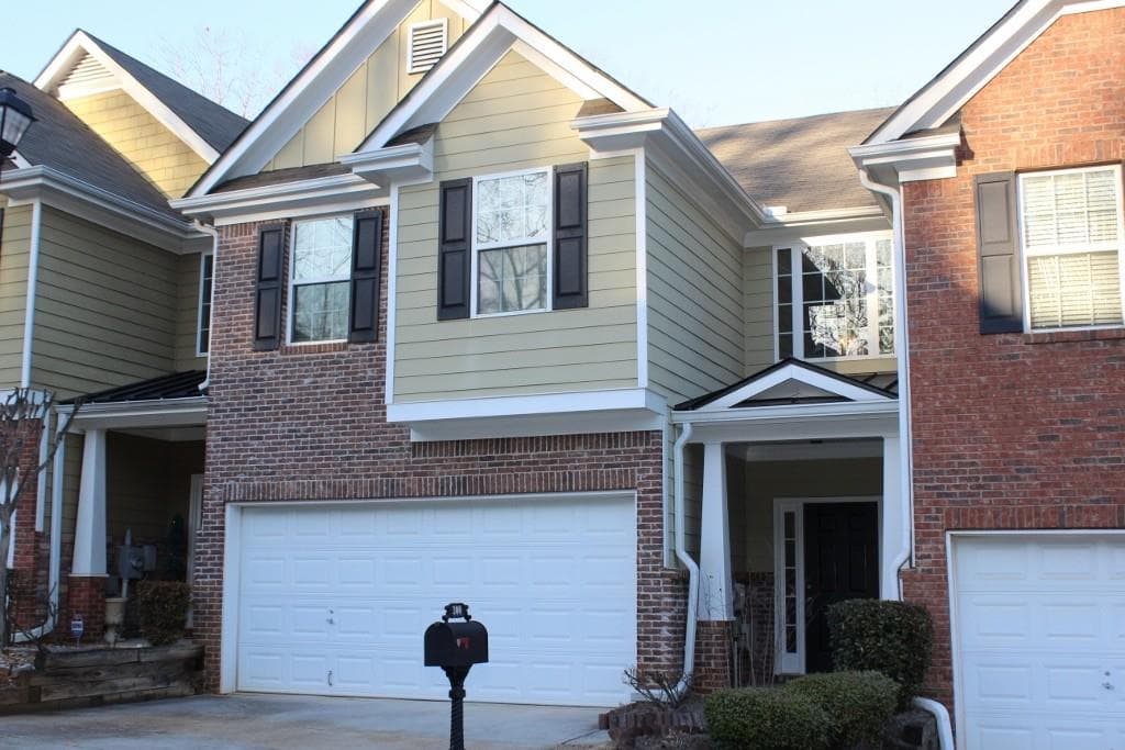 300 Creek Manor Way 300, Suwanee, GA 30024 — most recent listing photo