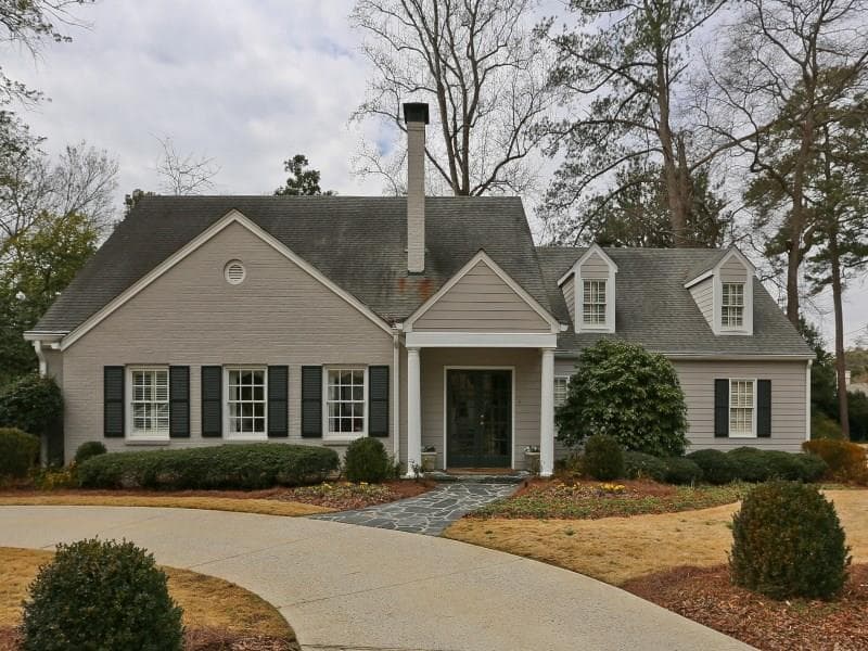 5 bedroom, 2,926 sq ft single family residence sold at 2312 Montview Drive, Atlanta, GA 30305
