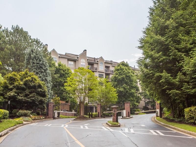 2 bedroom, 1,271 sq ft condominium sold at 4250 River Green Drive 408, Atlanta, GA 30327