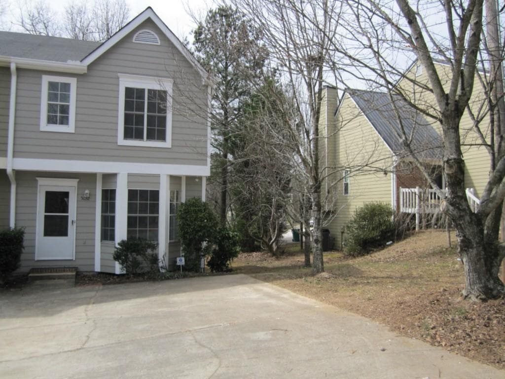 5032 Laurel Bridge Drive, Smyrna, GA 30082 — most recent listing photo
