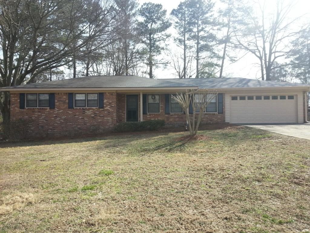 3 bedroom single family residence sold at 4109 Hickory Drive, Powder Springs, GA 30127