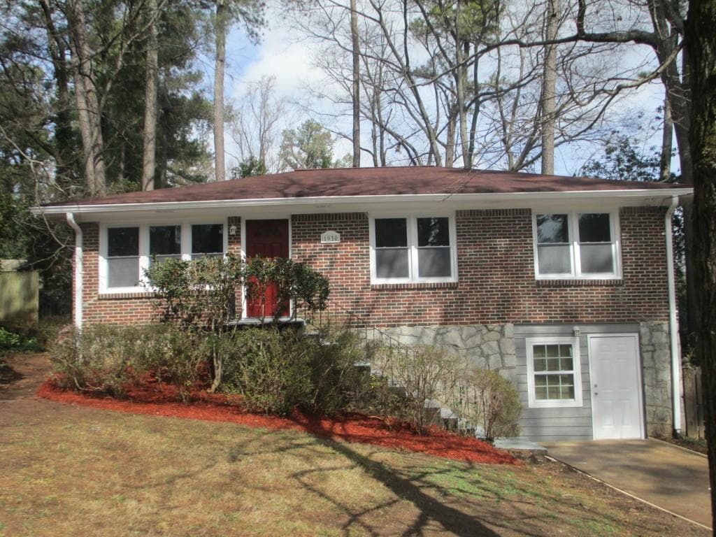 3 bedroom, 1,120 sq ft single family residence sold at 1930 Clairmont Terrace, Atlanta, GA 30345