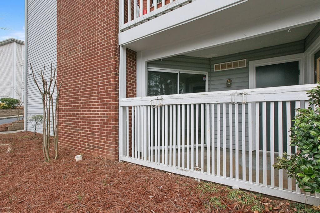 2 bedroom, 1,064 sq ft condominium sold at 1465 Keys Crossing Drive, Brookhaven, GA 30319