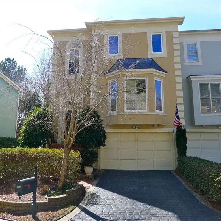 8950 Niblick Drive, Alpharetta, GA 30022 — most recent listing photo