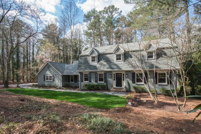 4 bedroom single family residence sold at 1820 Spalding Drive, Sandy Springs, GA 30350