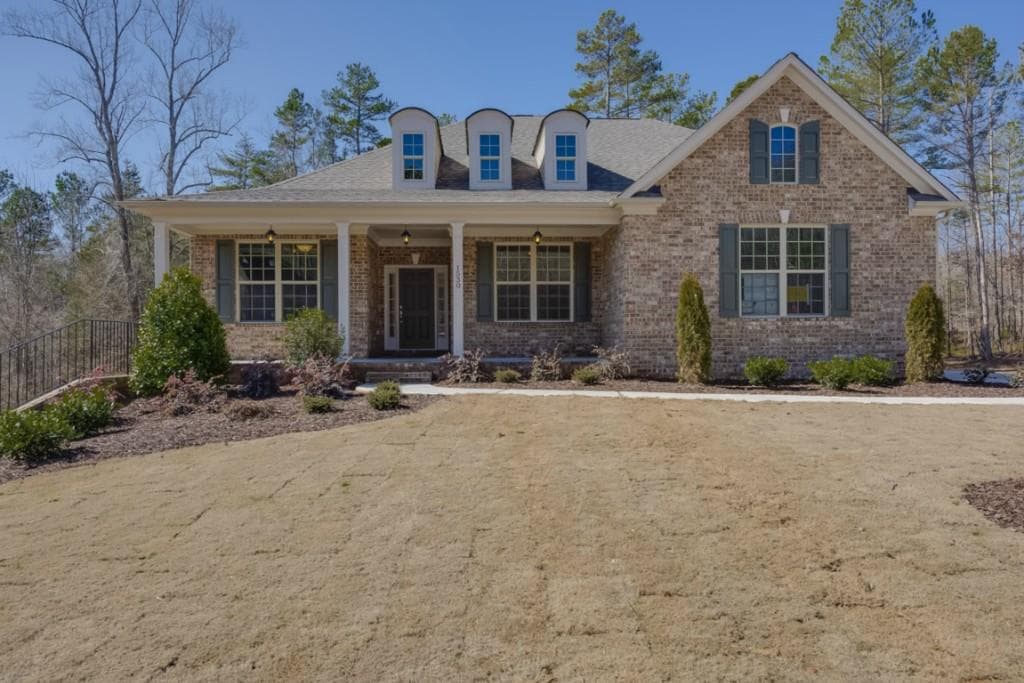 4 bedroom, 3,061 sq ft single family residence sold at 1530 Torrington Drive, Auburn, GA 30011