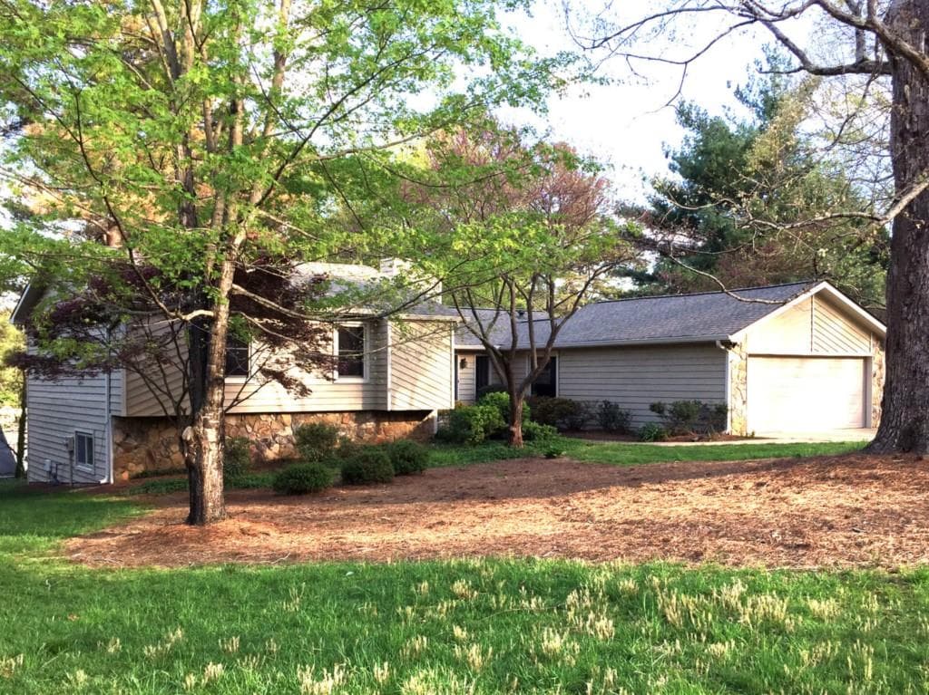 4 bedroom single family residence sold at 3370 Northumberland Place, Roswell, GA 30075