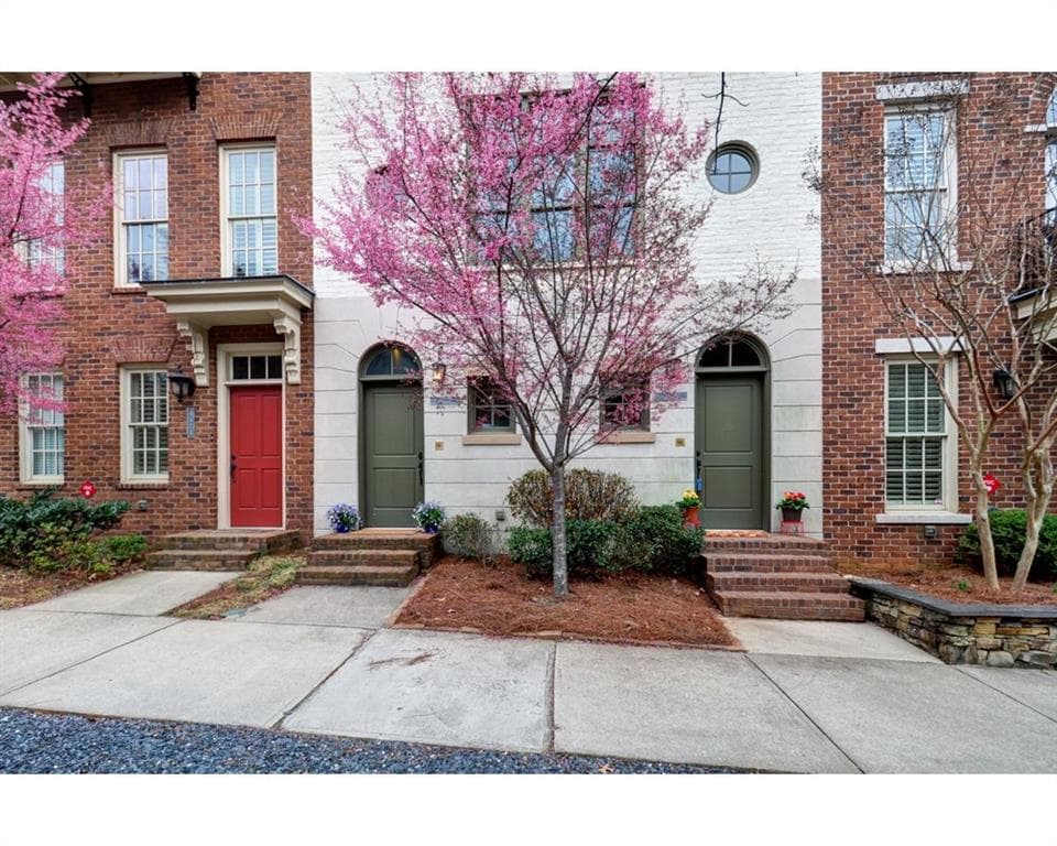3 bedroom, 2,188 sq ft condominium sold at 465 Bartram Street B, Atlanta, GA 30316