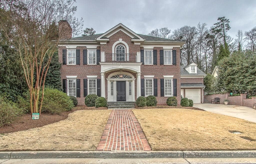 5 bedroom single family residence sold at 10 Old Paces Place, Atlanta, GA 30327