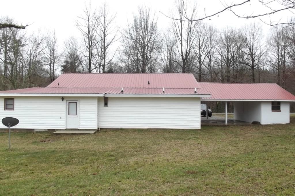 4 bedroom, 2,028 sq ft single family residence sold at 247 AMYS FORD Trail, Cleveland, GA 30528