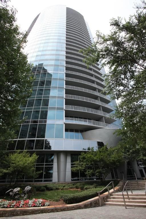 1 bedroom condominium sold at 3338 Peachtree Road 1903, Atlanta, GA 30326