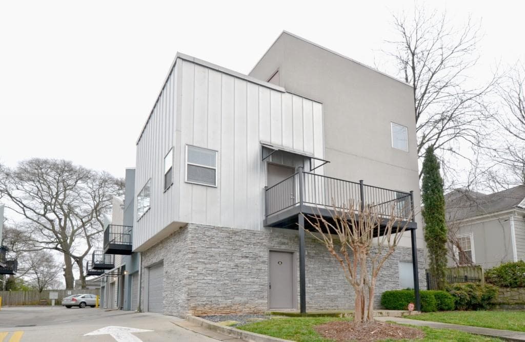 2 bedroom, 1,320 sq ft townhouse sold at 110 Moreland Avenue A, Atlanta, GA 30316