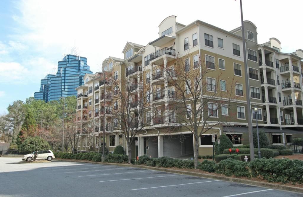 2 bedroom, 1,334 sq ft condominium sold at 799 Hammond Drive 228, Sandy Springs, GA 30328