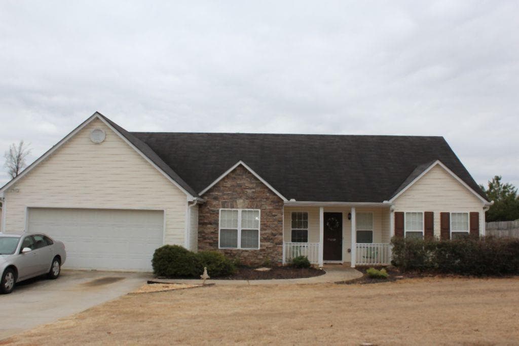 658 Stonecrest Drive, Loganville, GA 30052 — most recent listing photo