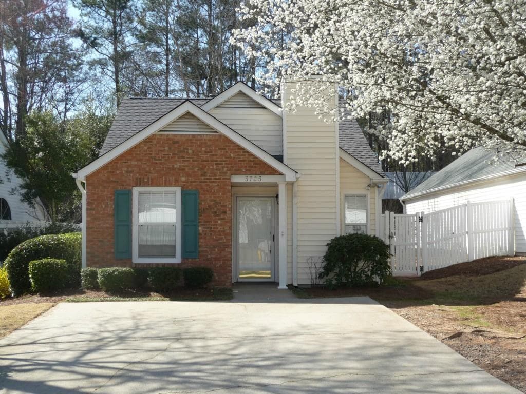 2 bedroom single family residence sold at 3725 Jones Ferry Lane, Johns Creek, GA 30022