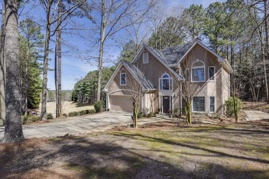4 bedroom, 2,244 sq ft single family residence sold at 3056 Eagle Watch Drive, Woodstock, GA 30189