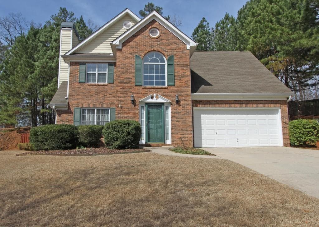 3 bedroom single family residence sold at 1233 Wandering Vine Court, Mableton, GA 30126