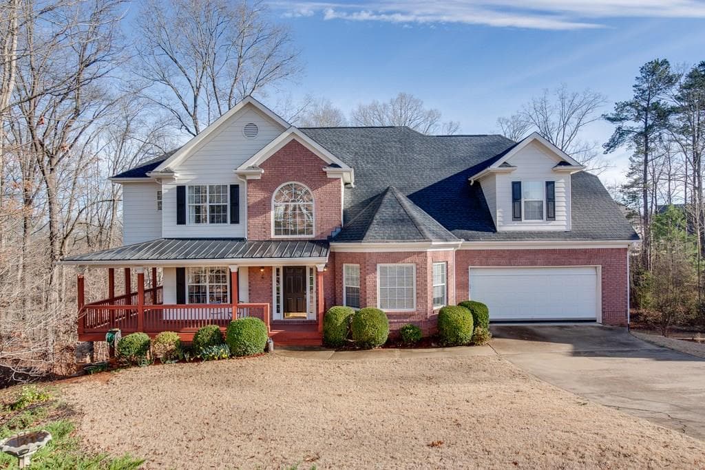 5809 Chalet Way, Hoschton, GA 30548 — most recent listing photo