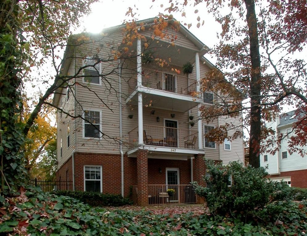 1 bedroom, 407 sq ft condominium sold at 847 Saint Charles Avenue #5, Atlanta, GA 30306
