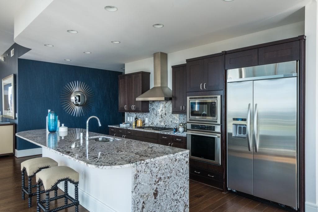 3 bedroom, 2,288 sq ft condominium sold at 1065 Peachtree Street 3202, Atlanta, GA 30309