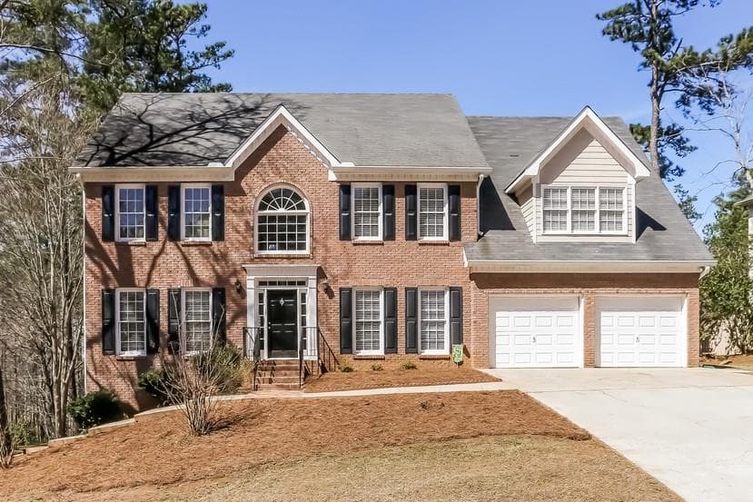 4 bedroom, 4,463 sq ft single family residence sold at 1815 Windcrest Circle, Marietta, GA 30064
