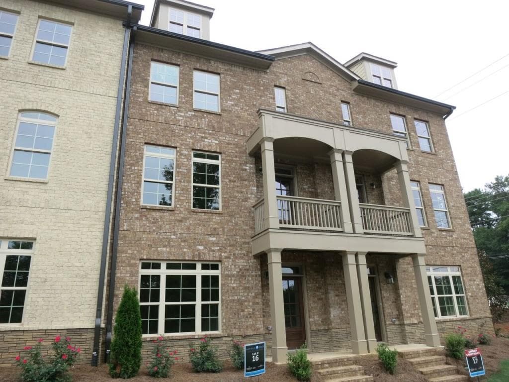 516 Leighton Woods Court 16, Smyrna, GA 30080 — most recent listing photo