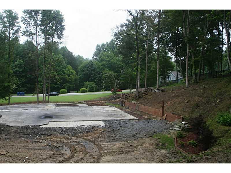 220 Silver Birch, Alpharetta, GA 30004 — most recent listing photo