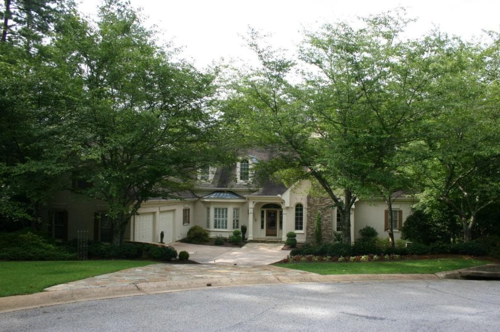 950 Tiverton Lane, Alpharetta, GA 30022 — most recent listing photo