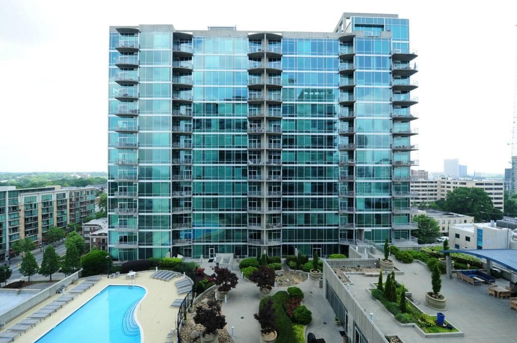 2 bedroom, 1,481 sq ft condominium sold at 923 Peachtree Street 2034, Atlanta, GA 30309