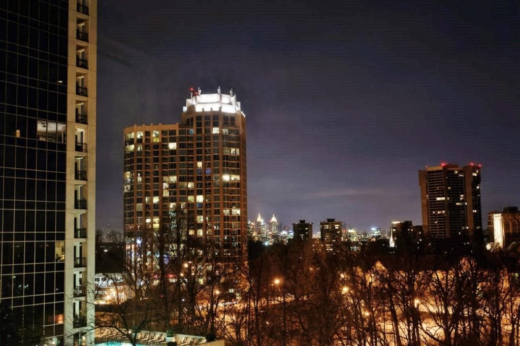 2 bedroom, 1,228 sq ft condominium sold at 2870 Pharr Court South 1106, Atlanta, GA 30305