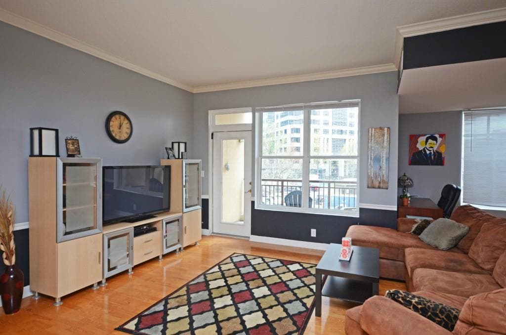 1 bedroom, 1,072 sq ft condominium sold at 1101 Juniper Street 327, Atlanta, GA 30309