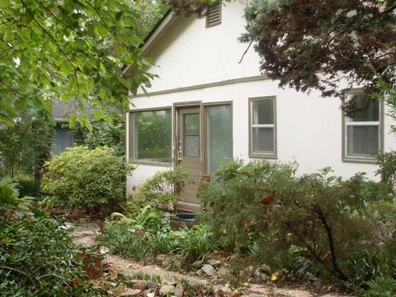 2 bedroom, 966 sq ft single family residence sold at 1149 Woodland Avenue, Atlanta, GA 30316
