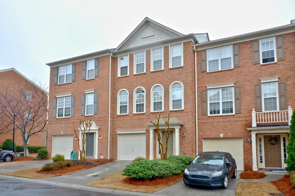 3015 Glendower Way, Roswell, GA 30075 — most recent listing photo