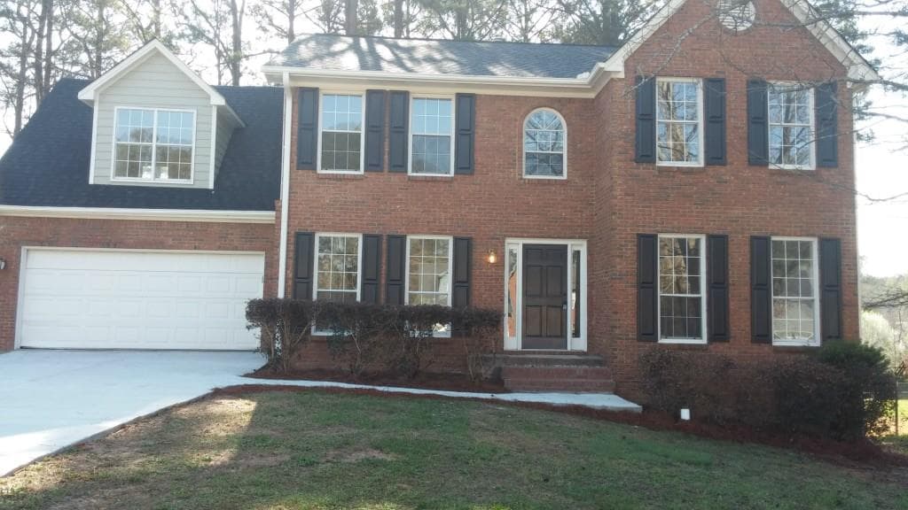 5 bedroom, 2,584 sq ft single family residence sold at 1965 Enon Pines Drive, Atlanta, GA 30331