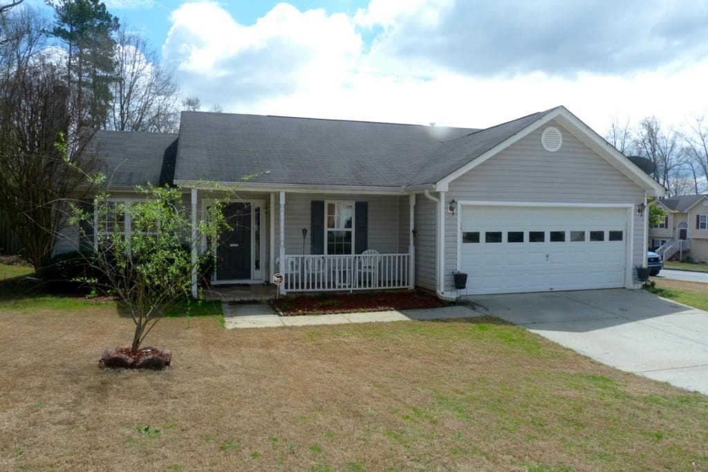 3 bedroom single family residence sold at 2720 Fort Apachee Trail, Dacula, GA 30019