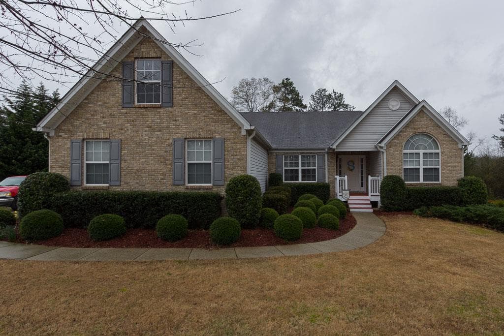 2921 Michelle Lee Drive, Dacula, GA 30019 — most recent listing photo