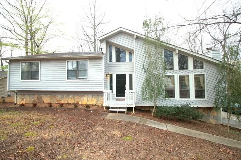 3 bedroom single family residence sold at 5080 River Valley Drive, Smyrna, GA 30082