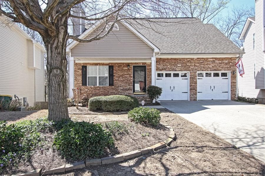 175 STONEFOREST Drive, Woodstock, GA 30189 — most recent listing photo