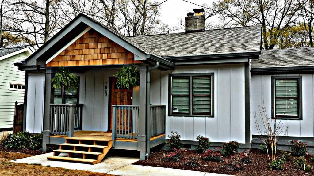 3 bedroom, 876 sq ft single family residence sold at 1042 Sanders Avenue, Atlanta, GA 30316