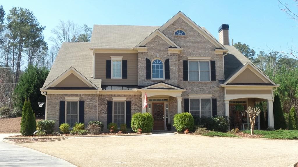 4 bedroom, 3,484 sq ft single family residence sold at 2407 Bonshaw Lane, Marietta, GA 30064
