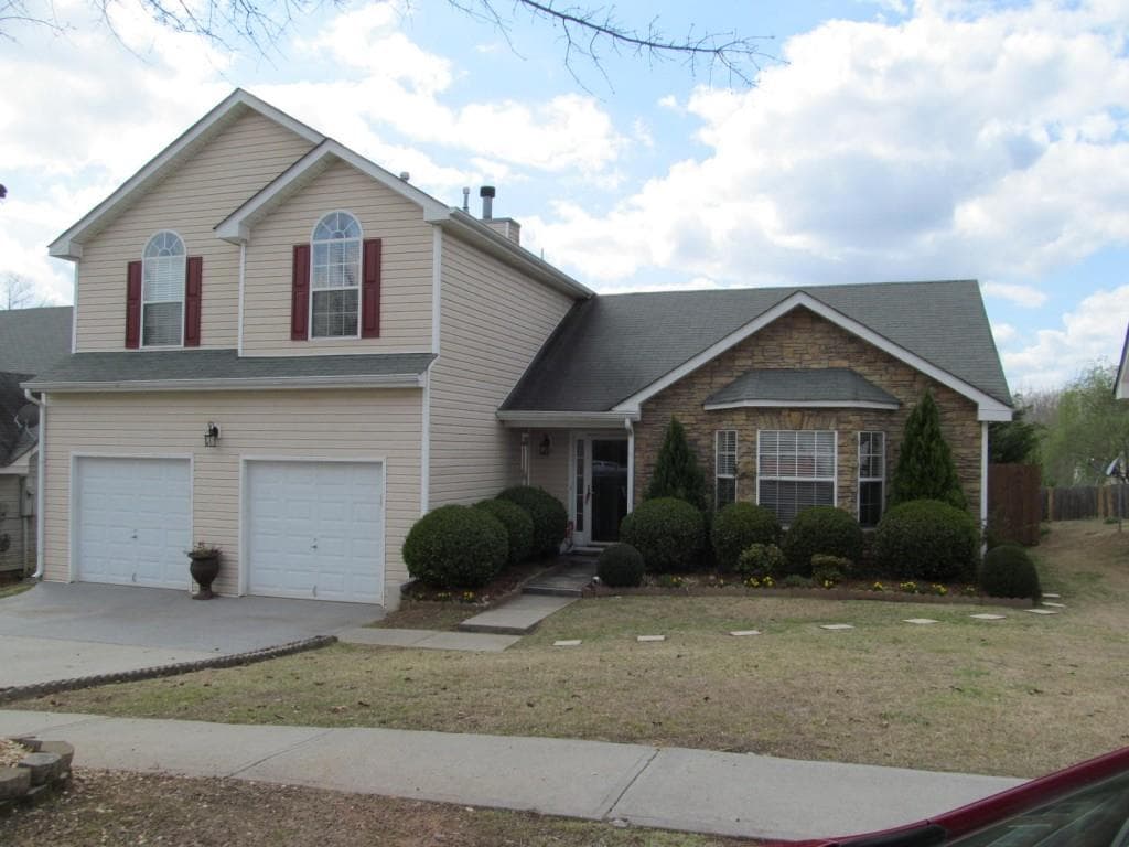 3 bedroom, 2,243 sq ft single family residence sold at 4565 Bridle Point Parkway, Snellville, GA 30039