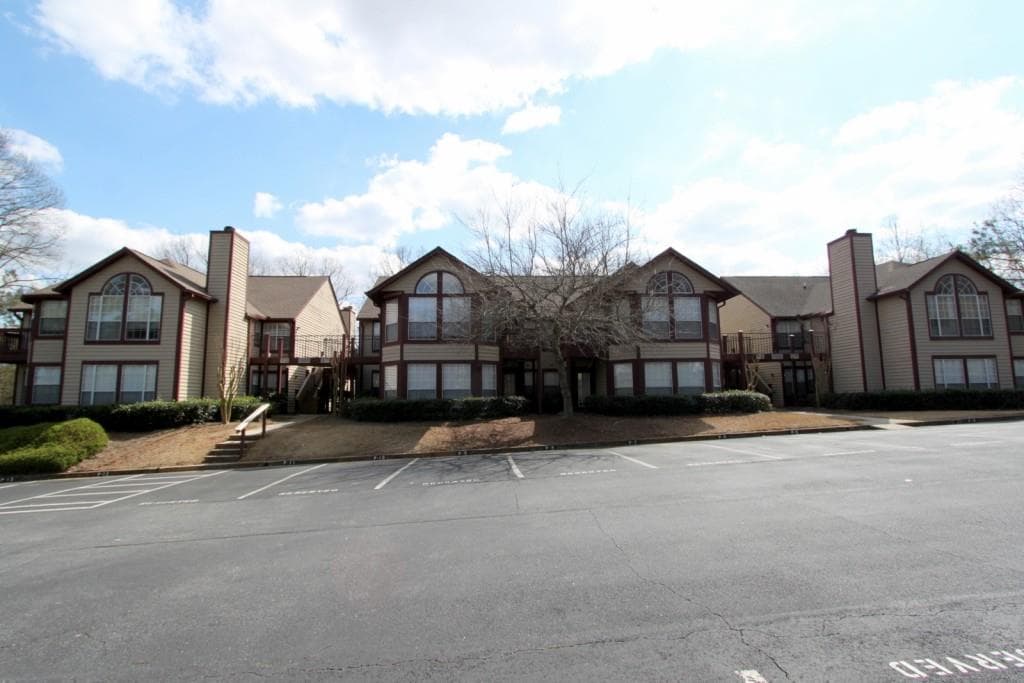 1316 Red Deer Way 1316, Alpharetta, GA 30022 — most recent listing photo