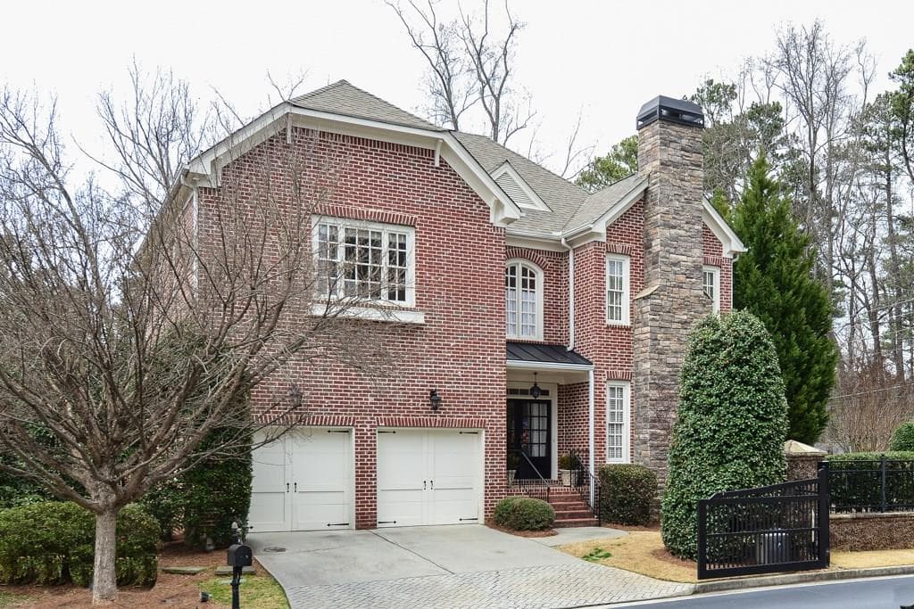 5 bedroom, 5,457 sq ft single family residence sold at 1156 Brookhaven Commons Drive, Atlanta, GA 30319
