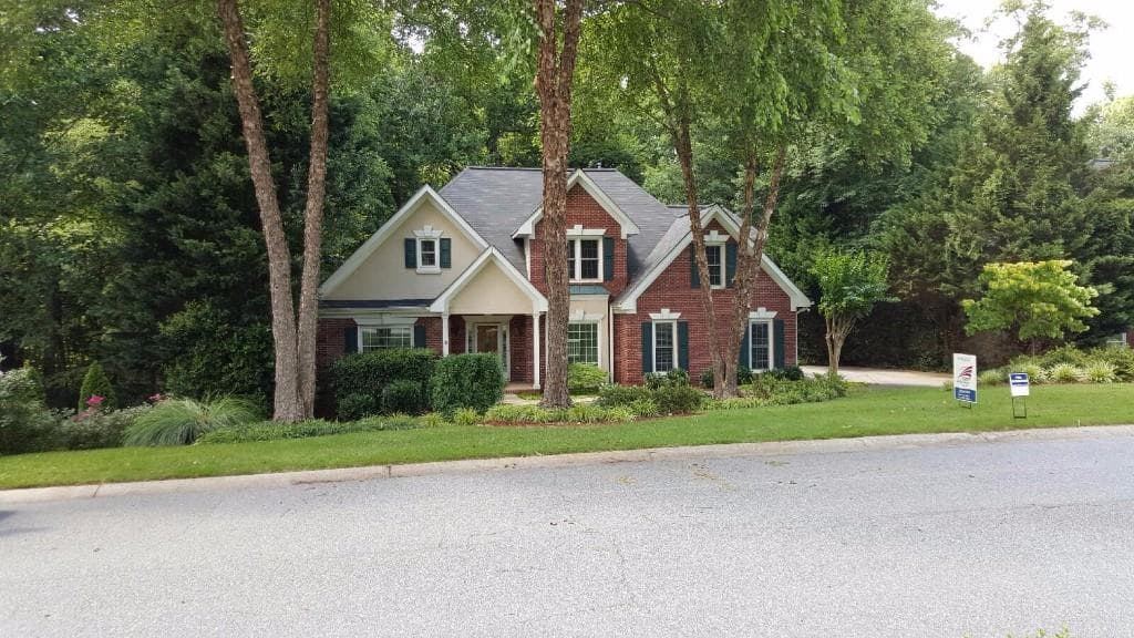 945 Taylor Parkway, Suwanee, GA 30024 — most recent listing photo