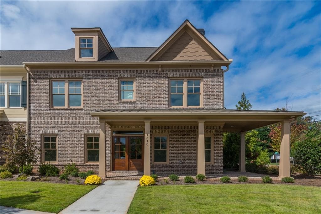 3 bedroom, 2,717 sq ft townhouse sold at 1510 Parkside Drive, Milton, GA 30004